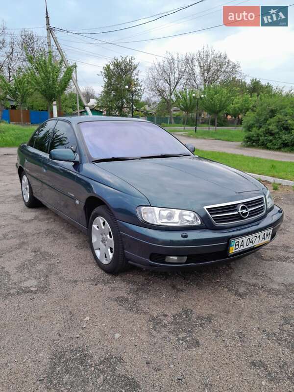 Седан Opel Omega 2001 в Кам'янці