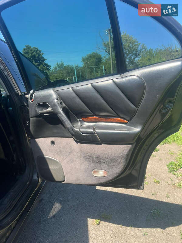 Седан Opel Omega 1996 в Староконстантинове