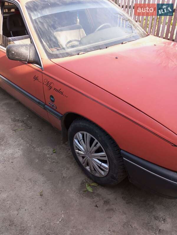 Седан Opel Omega 1987 в Чуднове