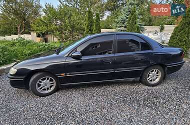 Седан Opel Omega 1998 в Люботині