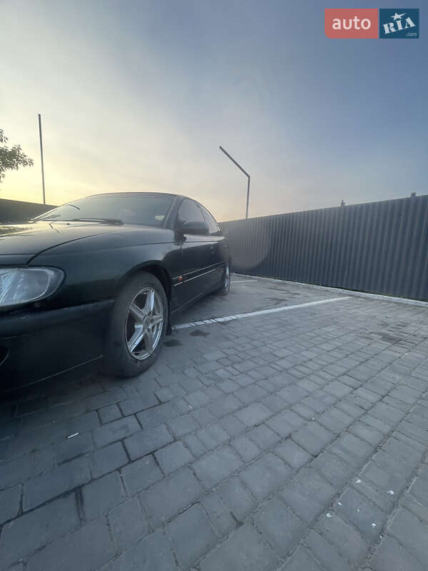 Седан Opel Omega 1996 в Рівному