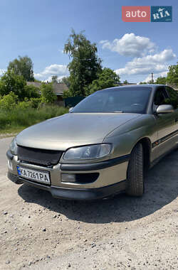 Седан Opel Omega 1997 в Хоролі