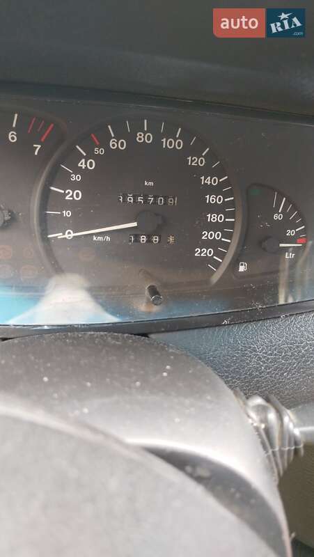 Седан Opel Omega 1998 в Кременчуге