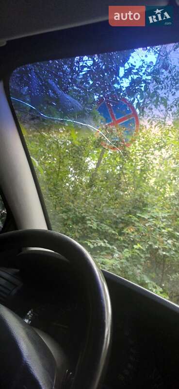 Седан Opel Omega 2000 в Боровій