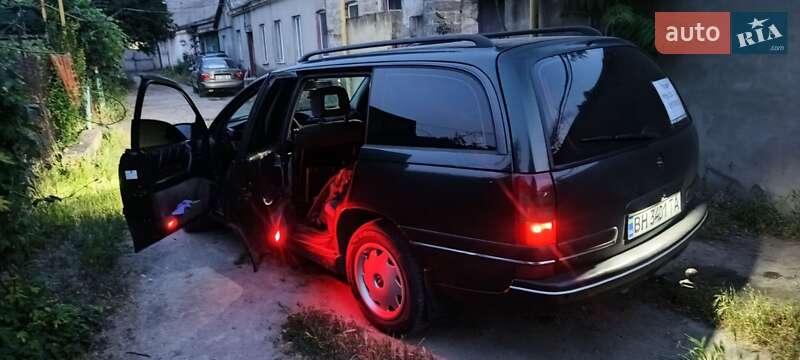 Универсал Opel Omega 1995 в Одессе