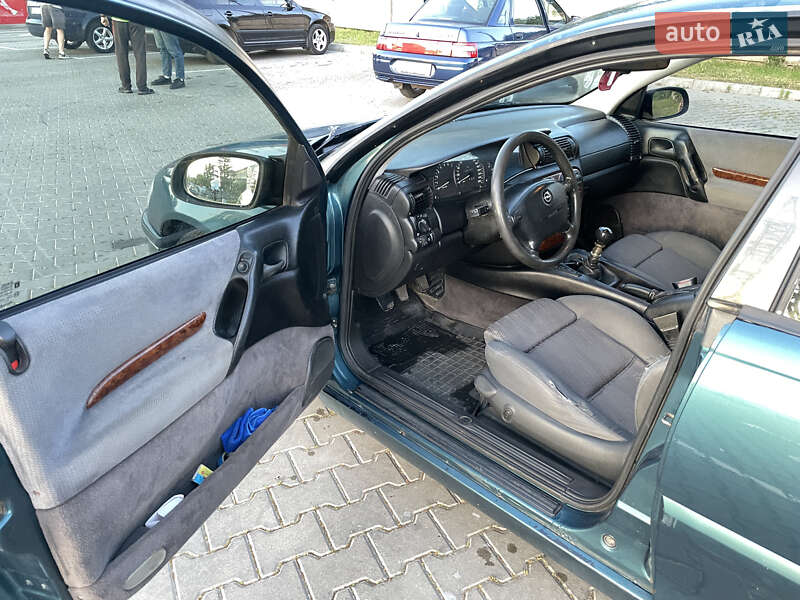 Універсал Opel Omega 1996 в Вінниці