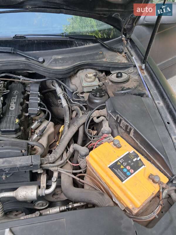 Седан Opel Omega 1997 в Харкові