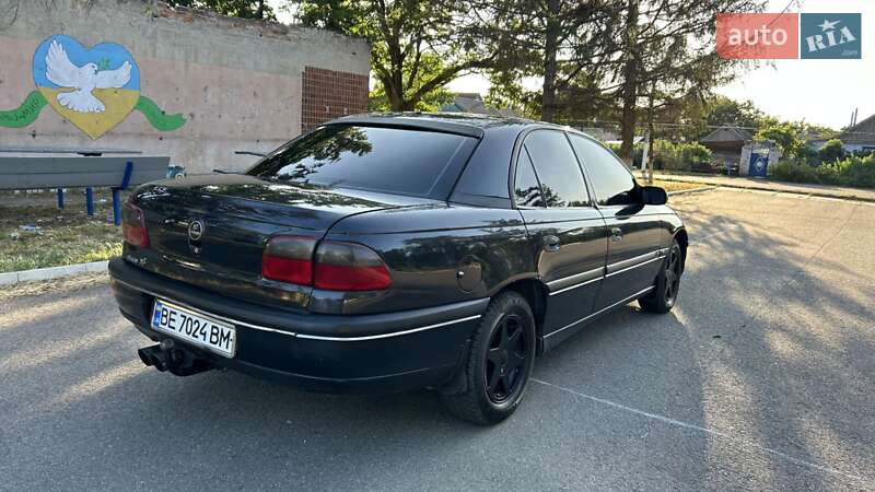 Седан Opel Omega 1996 в Новому Бузі