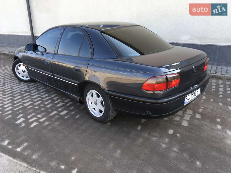 Седан Opel Omega 1998 в Львове