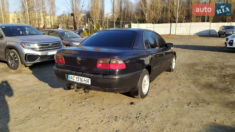 Седан Opel Omega 1995 в Луцке