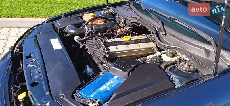 Седан Opel Omega 2000 в Житомире