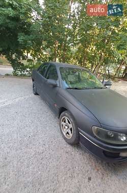 Седан Opel Omega 1997 в Харькове