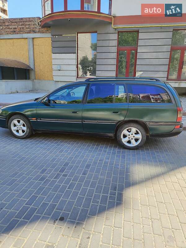 Универсал Opel Omega 1995 в Ивано-Франковске
