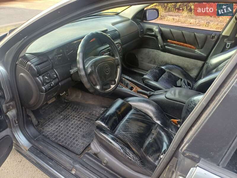 Універсал Opel Omega 1994 в Первомайську