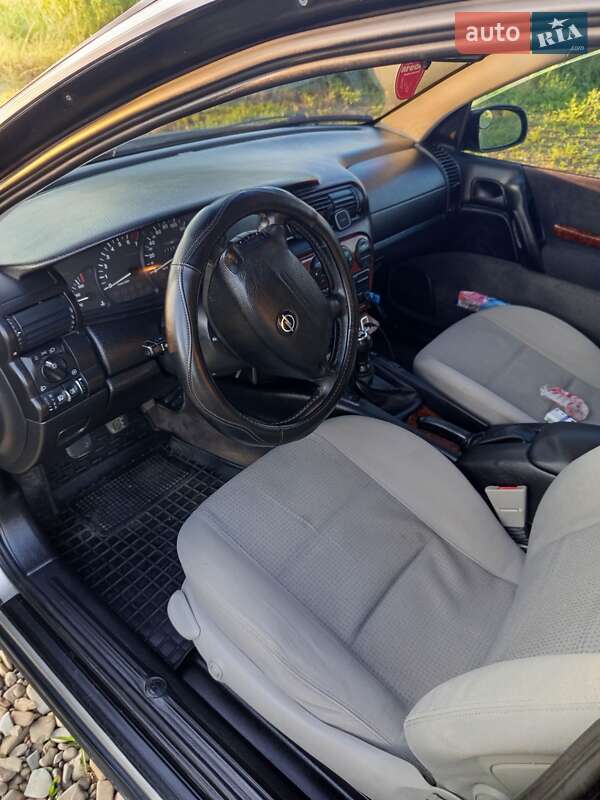 Седан Opel Omega 1998 в Черновцах фото 5 Седан Opel Omega 1998 в Черновцах