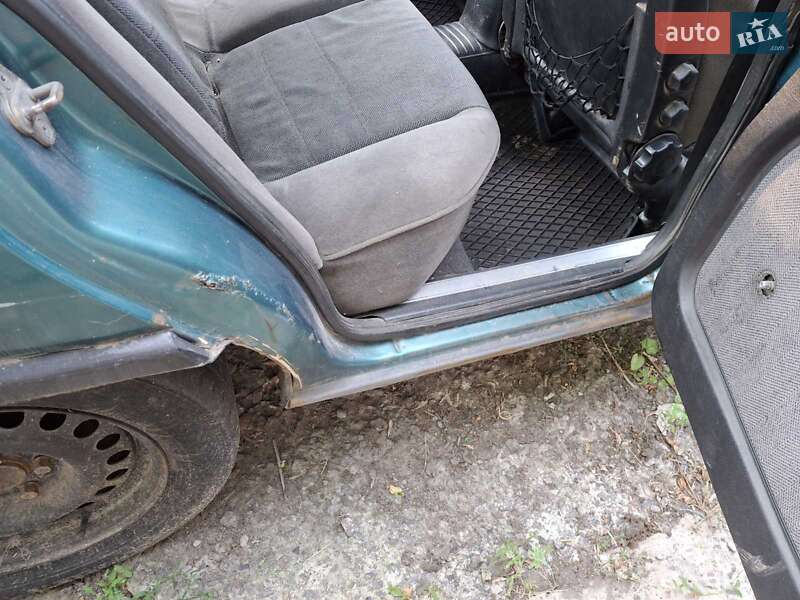 Седан Opel Omega 1987 в Кременчуці