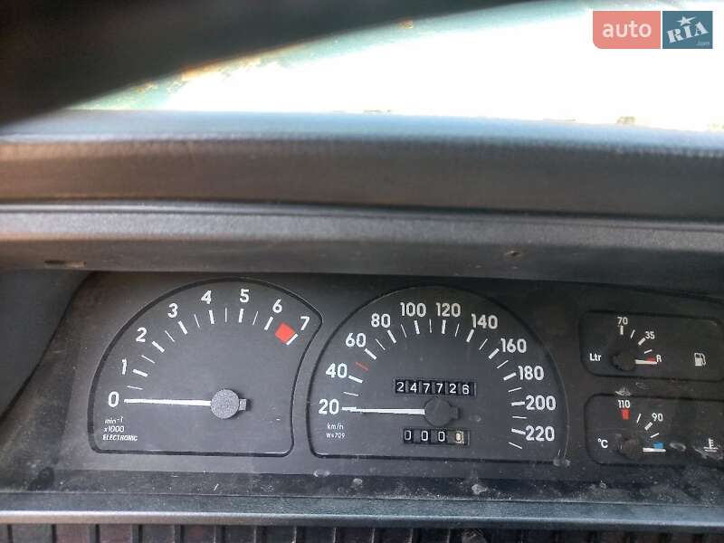Седан Opel Omega 1987 в Кременчуці
