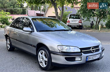 Седан Opel Omega 1995 в 