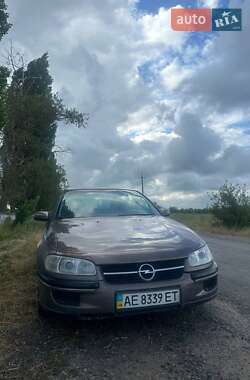 Седан Opel Omega 1998 в 