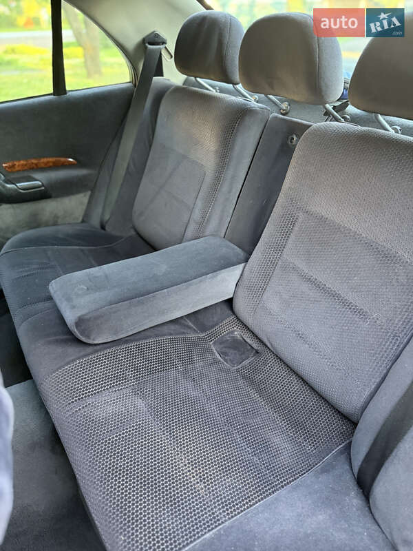 Седан Opel Omega 1999 в Обухове
