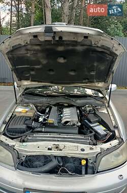Седан Opel Omega 2000 в 