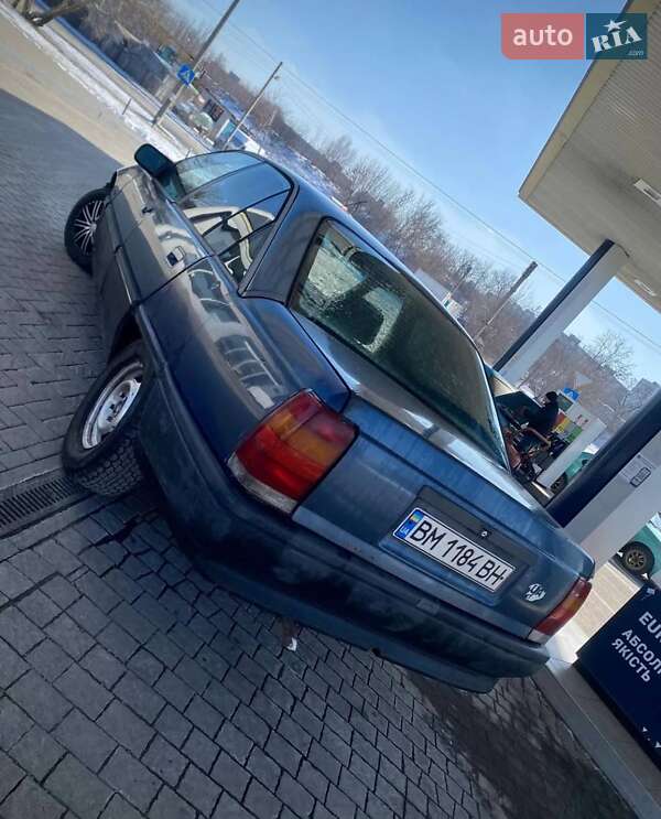 Седан Opel Omega 1988 в Запоріжжі