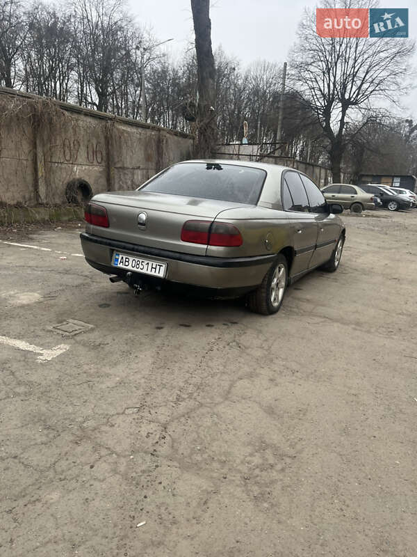 Седан Opel Omega 1996 в Виннице