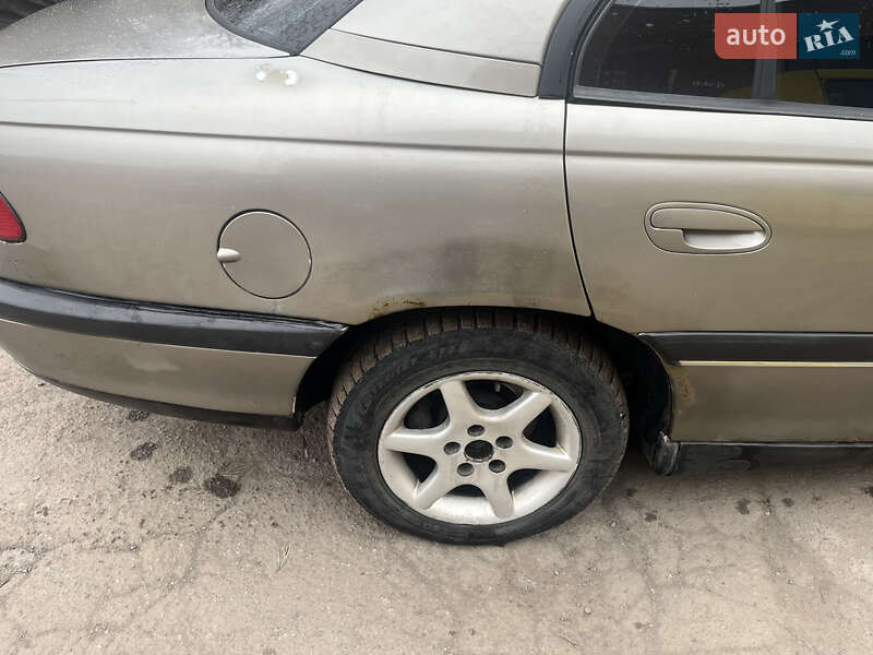 Седан Opel Omega 1996 в Виннице