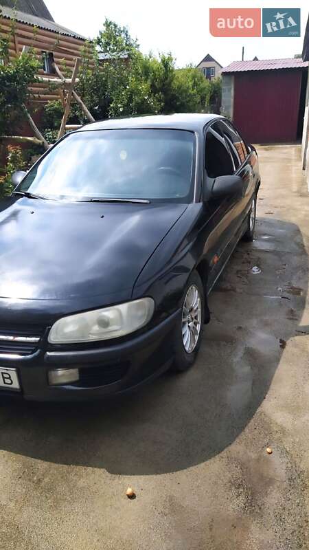 Седан Opel Omega 1998 в Тетієві