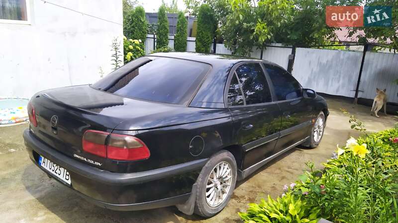 Седан Opel Omega 1998 в Тетієві