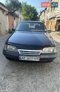Седан Opel Omega 1987 в Дніпрі