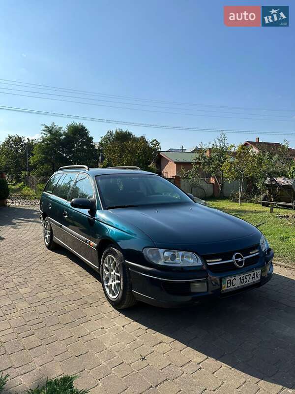 Универсал Opel Omega 1998 в Бориславе