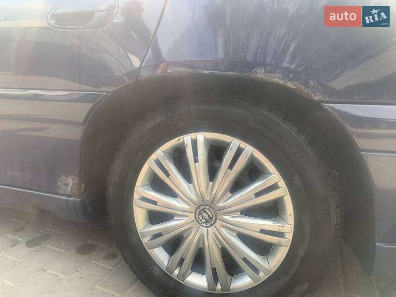 Седан Opel Omega 2000 в Івано-Франківську