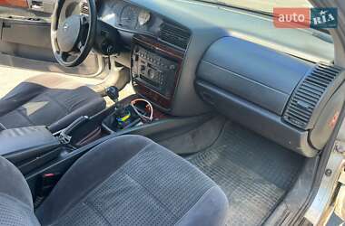 Седан Opel Omega 2003 в 