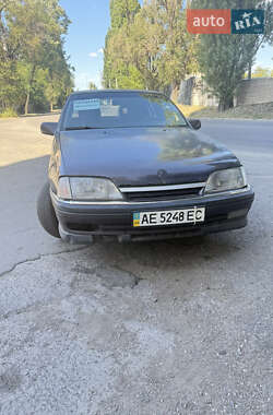 Седан Opel Omega 1992 в Днепре