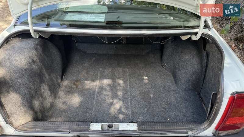 Седан Opel Omega 1988 в Одессе