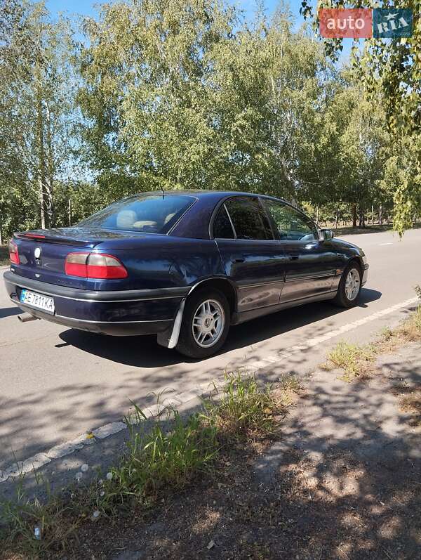 Седан Opel Omega 1998 в Дніпрі