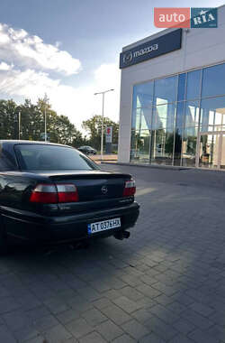 Седан Opel Omega 2000 в Ивано-Франковске