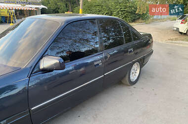 Седан Opel Omega 1990 в Запоріжжі