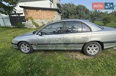 Седан Opel Omega 1995 в Львове