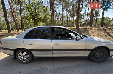 Седан Opel Omega 1998 в 