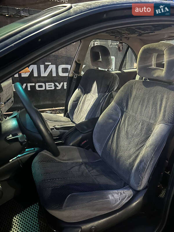 Седан Opel Omega 1997 в Николаеве