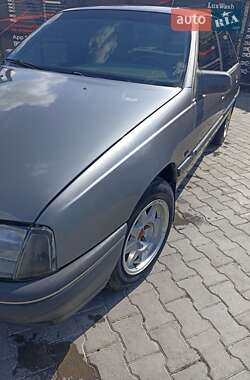 Седан Opel Omega 1986 в 