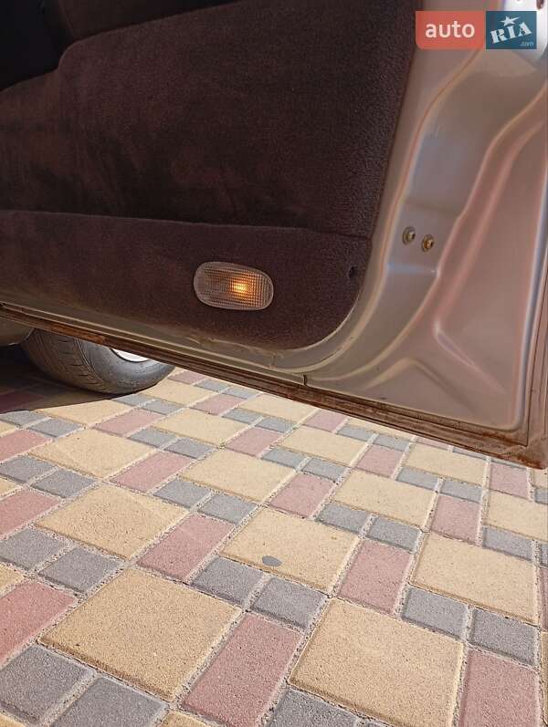 Седан Opel Omega 1998 в Гайсину