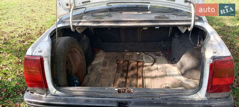 Седан Opel Omega 1991 в Тячеве фото 9 Седан Opel Omega 1991 в Тячеве