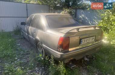 Седан Opel Omega 1986 в Городне