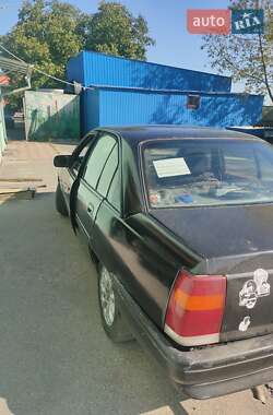 Седан Opel Omega 1988 в Броварах