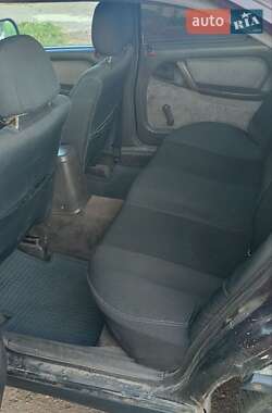 Седан Opel Omega 1990 в 