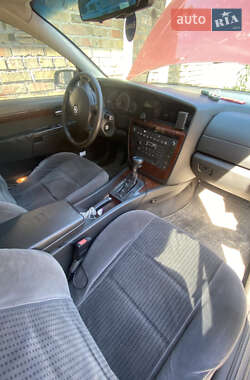 Седан Opel Omega 2002 в 