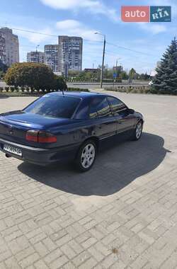 Седан Opel Omega 1998 в 